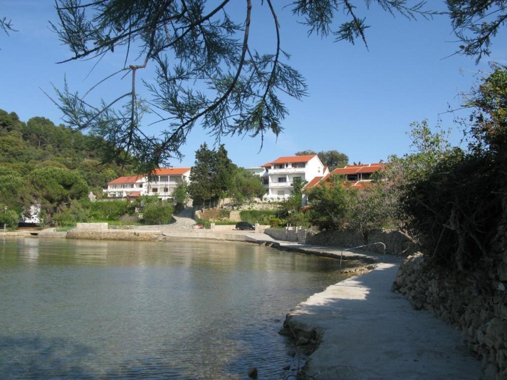 Apartment Riko - Accomodation "With" The Adriatic Sea Kampor Kültér fotó